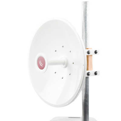 MTAD-5G-30D3-PA, (mANT30PA) Antena Direccional de 30 dBi de 4.7 - 5.8 GHz, Ideal para NeTMetal 5