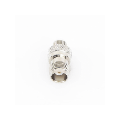 RFT-1240 - Rf Industries,Ltd Adaptador RF / TNC Hembra a FME Hembra / Montaje en Línea RFT-1240