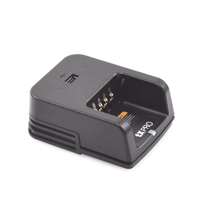 TXCAR50A - Cargador de Escritorio / 4 Radios Simultáneos / Li-Ion, Ni-MH, Ni-Cd / LED Tricolor / 17V 1.2A