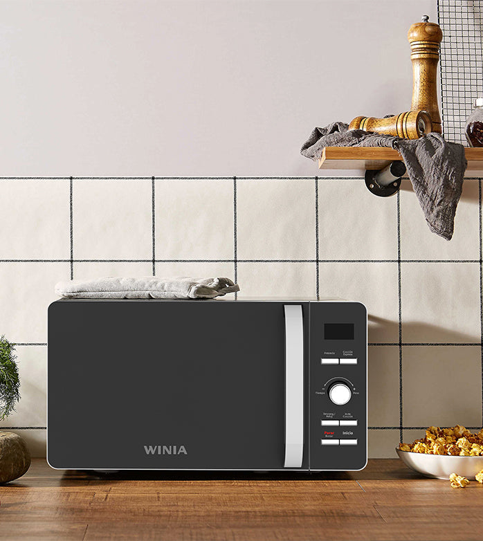 WINIA KOS-61HW microondas Negro, Blanco Solo microondas Mostrador 19.8 L 700 W, Pantalla incorporada, LED