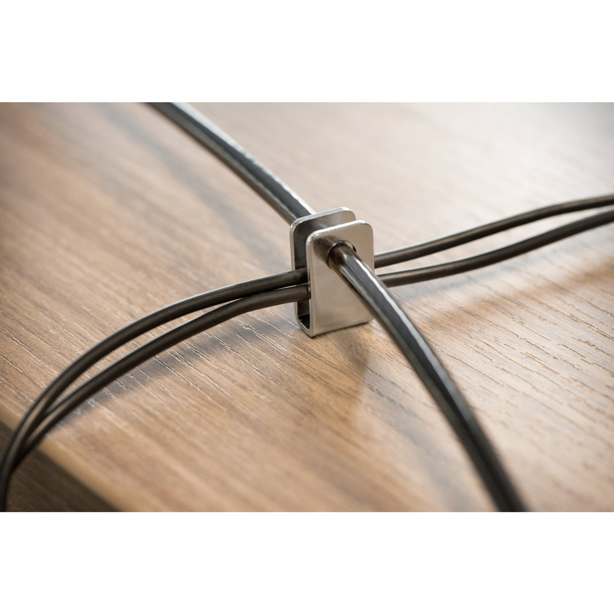 Kensington Cabndado de Seguridad para Computadora de Escritorio y Perifericos, Llave, Acero al carbón, Negro