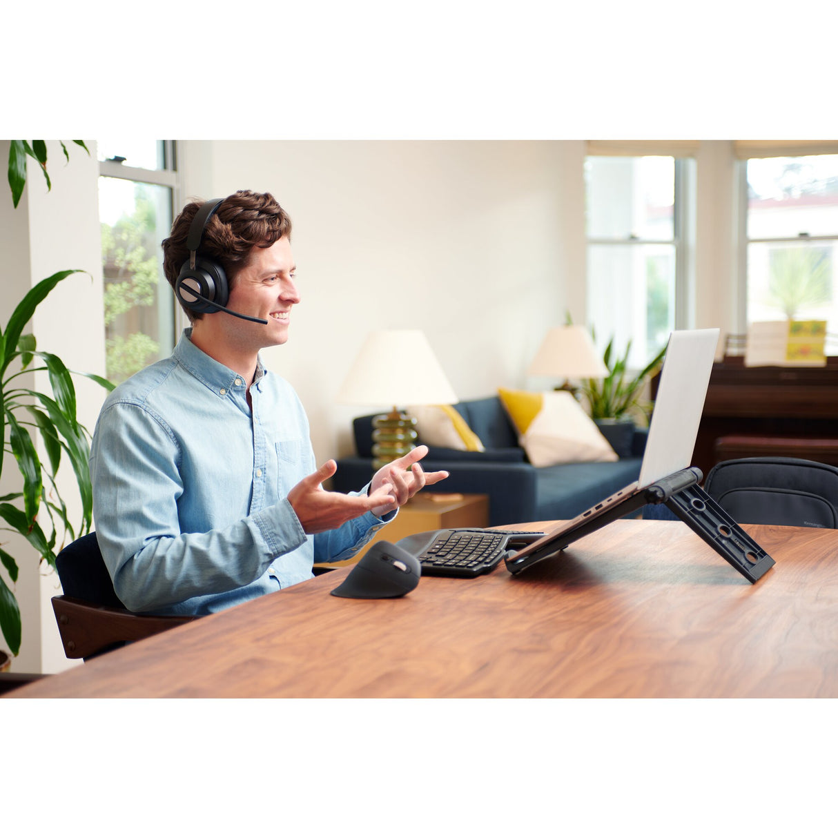 Kensington Auriculares Bluetooth circumaurales H3000 Auriculares Inalámbrico Si Supraaural Si
