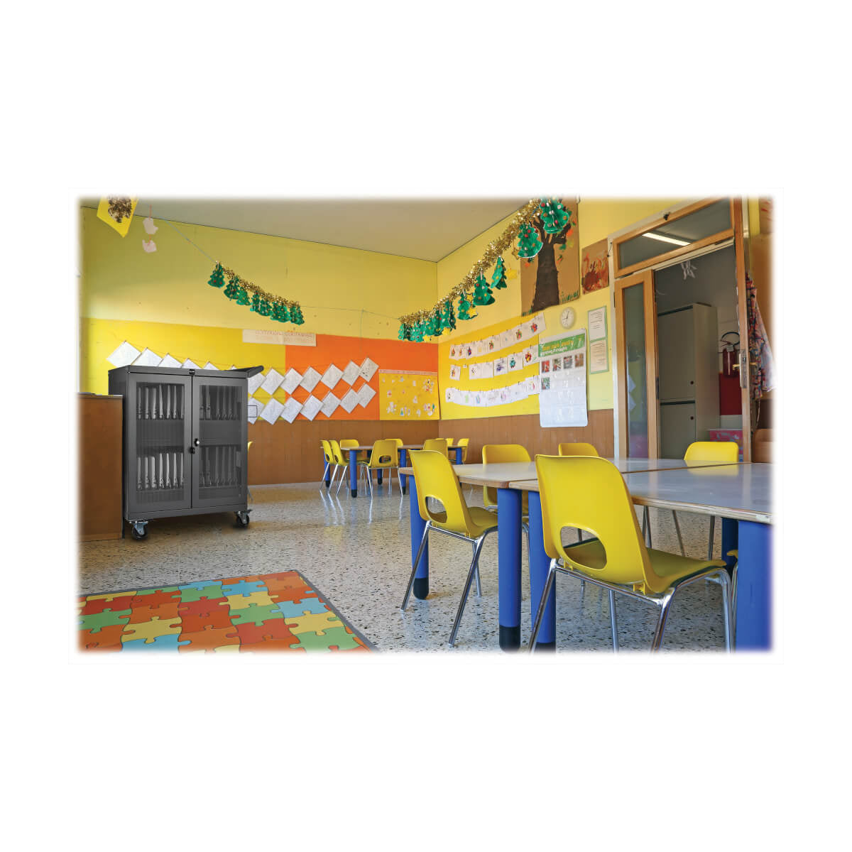 Tripp Lite CSC32AC Estación Móvil de Carga para Múltiples Dispositivos, 32 Tomacorrientes de CA, Chr