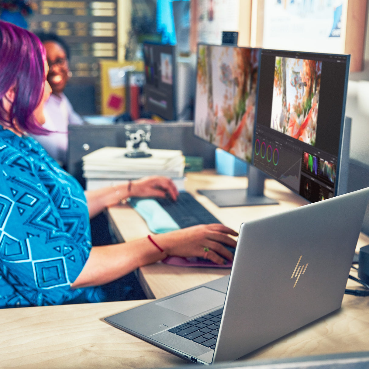 HP ZBook Studio G10 Intel® Core™ i7 i7-13700H Estación de trabajo móvil 40.6 cm (16") WQUXGA 32 GB DDR5-SDRAM 1 TB SSD NVIDIA GeForce RTX 4070