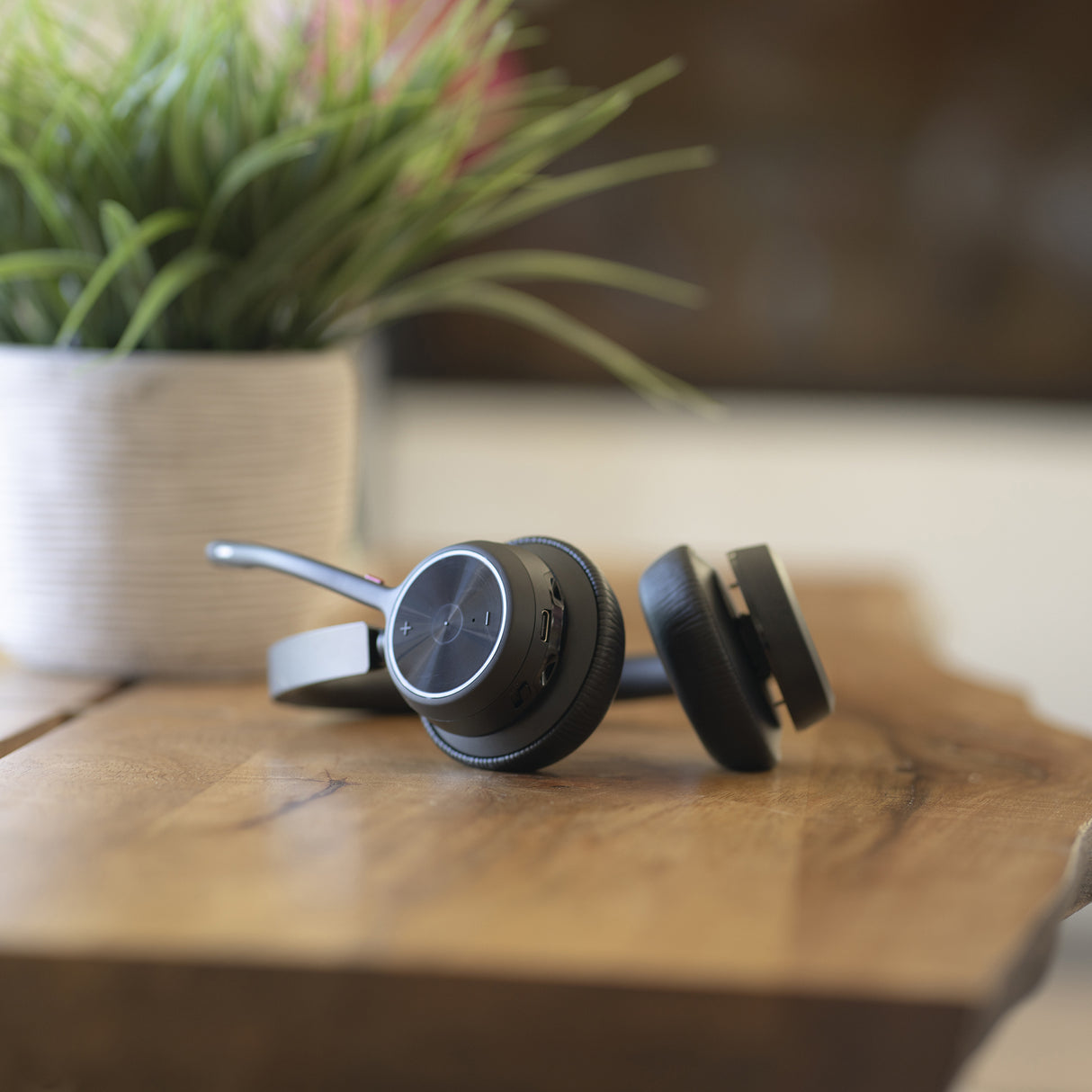 HP Poly Auriculares Poly Voyager 4320 USB-A + llave BT700 Auriculares Auriculares Diadema Oficina/Centro de llamadas Binaural