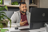 HP Poly Intrauriculares Poly Voyager Free 60+ UC color Negro Carbono +Adaptador USB-A BT700 +Estuche de carga con pantalla táctil Auriculares Auriculares Dentro de oído Llamadas/Música Binaural