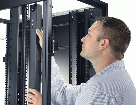 APC Basic Rack 1.92kVA unidades de distribución de energía (pdus) Negro NEMA L5-20P (24) NEMA 5-20R 3,05 m