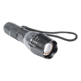 XT62 - Linterna LED Táctica / 800 Lúmenes / IPX4 / Zoom Ajustable / Doble Alimentación / Aluminio
