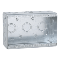 HUB-692 - Caja Multigang / 3 Gangs / Profundidad 2.5 in / 16 Entradas 1/2" y 3/4" / Capacidad 47.8 in³ / Acero Galvanizado / UL Listed