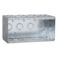 HUB-698 - Caja Multigang / 4 Gangs / 3-1/2 Pulgadas (8.89 cm) / 24 Entradas 1/2-3/4 Pulgadas (1.27-1.91 cm)