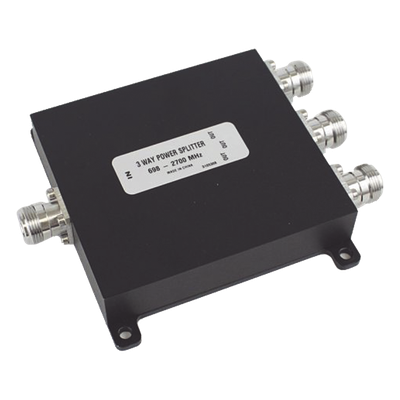D3-72FE - Divisor de potencia Wilkinson / 3 vías / 694-2700 MHz / 50W / PIM -154 dBc / Conectores 4.3-10