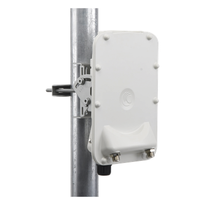 PTP550-CE - Radio Point-to-Point / Hasta 1.36 Gbps / 4.91-6.2 GHz / 802.11ac Wave 2 MU-MIMO 4x4 / Conectorizado / +80 km / IP66/67