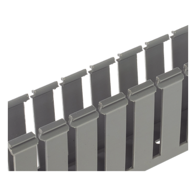 G3X3LG6 - Canaleta Ranurada de PVC / 3.25 in Ancho / 3.12 in Alto / 6 ft (1.8 m) Largo / Tipo G / Gris Claro