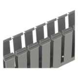 G3X3LG6 - Canaleta Ranurada de PVC / 3.25 in Ancho / 3.12 in Alto / 6 ft (1.8 m) Largo / Tipo G / Gris Claro