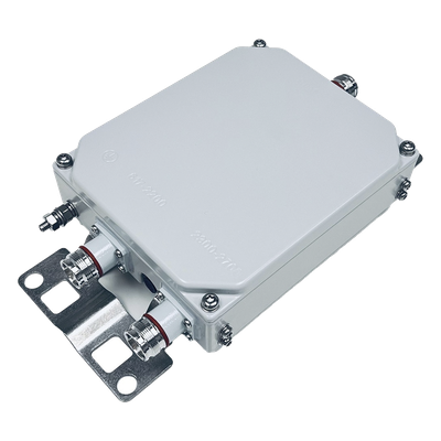 BK693E - Diplexor / 617-2180 MHz & 2300-2700 MHz / 200 W / -161 dBc PIM / 4.3-10 Hembra / IP67