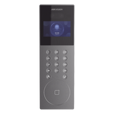 DS-KD9203-E6 - Videoportero IP Multiapartamento / 1080p HD / Reconocimiento Facial IA / Pantalla 4.3' / 5,000 Rostros / 25,000 Tarjetas / IP65 / 500 Departamentos / 9 Frentes de Calle