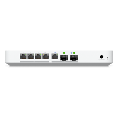 UCG-FIBER - Cloud Gateway / 10G / 4x 2.5GbE / 1x 10G SFP+ / 50 Dispositivos / 500 Clientes / 3.28 ft x 3.28 ft