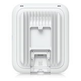 U7-PRO-OUTDOOR - Punto de Acceso Wi-Fi 7 / Doble Banda / 6 Transmisiones Espaciales / Cobertura 465 m² (5000 ft²) / 300 Usuarios / 2.5 GbE / IP67