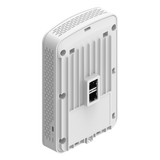 XV2-22H0A00-RW - Punto de Acceso Wi-Fi 6 / Diseño para Pared / 3 Puertos Gigabit / PoE Passthrough / Doble Banda 2.4 y 5 GHz / Hasta 2.5 Gbps / Radio IoT Integrado