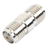 RSA-3404 - Rf Industries,Ltd Adaptador Barril RF / Conector SMA Hembra a SMA Hembra / Montaje en Línea