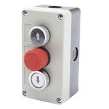 XBS-SW-03 - Botonera Triple / Botón Stop Enclavado / 24 VCC / IP40 / 68 x 131 x 51 mm / -20 a 50 °C