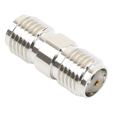 RSA-3404 - Rf Industries,Ltd Adaptador Barril RF / Conector SMA Hembra a SMA Hembra / Montaje en Línea