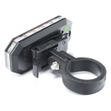 XJ06 - Luz Auxiliar LED / 470 Lúmenes / IP67 / Batería Recargable 22 h / Base Magnética / 6 Patrones de Destello