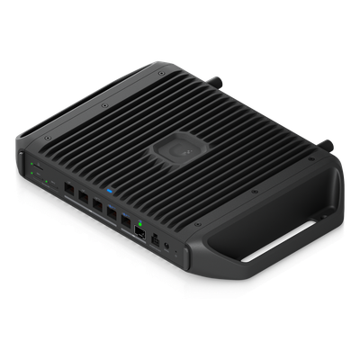 UCG-INDUSTRIAL - Cloud Gateway Industrial / Wi-Fi 7 Integrado / Puertos 10 GbE y 2.5 GbE / SFP+ / PoE+++ 90W / 350W Total / Sin Ventilador / -30 a 50 °C (-22 a 122 °F)