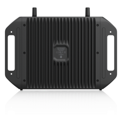 UCG-INDUSTRIAL - Cloud Gateway Industrial / Wi-Fi 7 Integrado / Puertos 10 GbE y 2.5 GbE / SFP+ / PoE+++ 90W / 350W Total / Sin Ventilador / -30 a 50 °C (-22 a 122 °F)